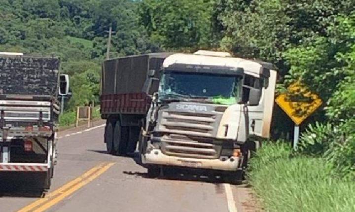 Colisão com danos materiais na SC-355 entre Jaborá e Concórdia