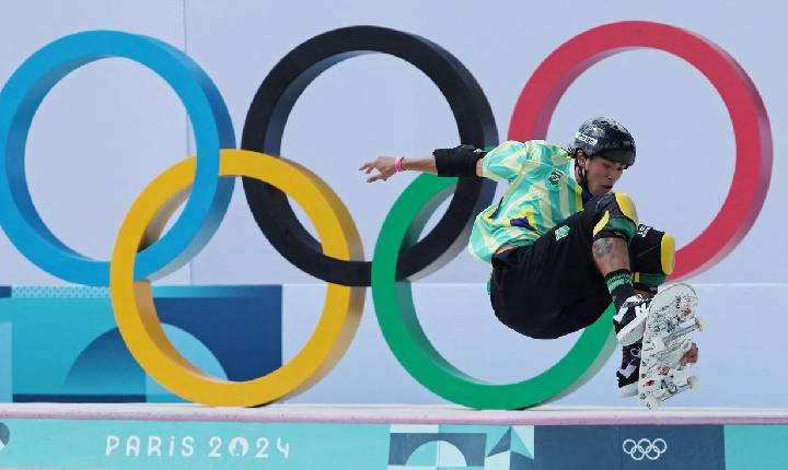 Medalha para o Brasil! Augusto Akio sobe ao pódio no Skate Park em Paris 2024