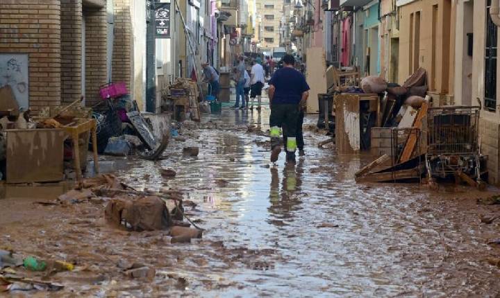 Número de mortos sobe para 158 após inundações na Espanha