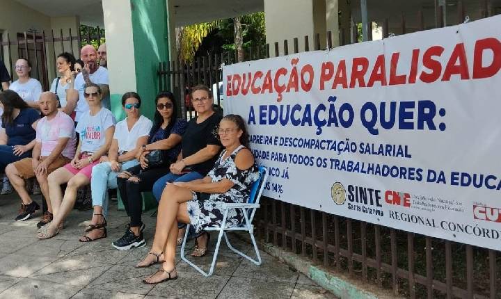 Professores da rede estadual anunciam greve a partir do dia 23