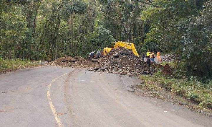 SC-283 é liberada após intervenção no km 41 entre Concórdia e Seara