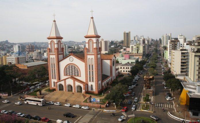 Prefeitura de Chapecó abre concurso para 58 vagas