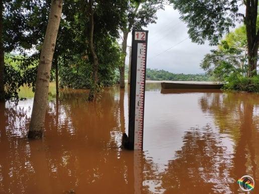 Nível do rio Uruguai chega a 11,26 metros acima do normal; dados das últimas horas mostram diminuição