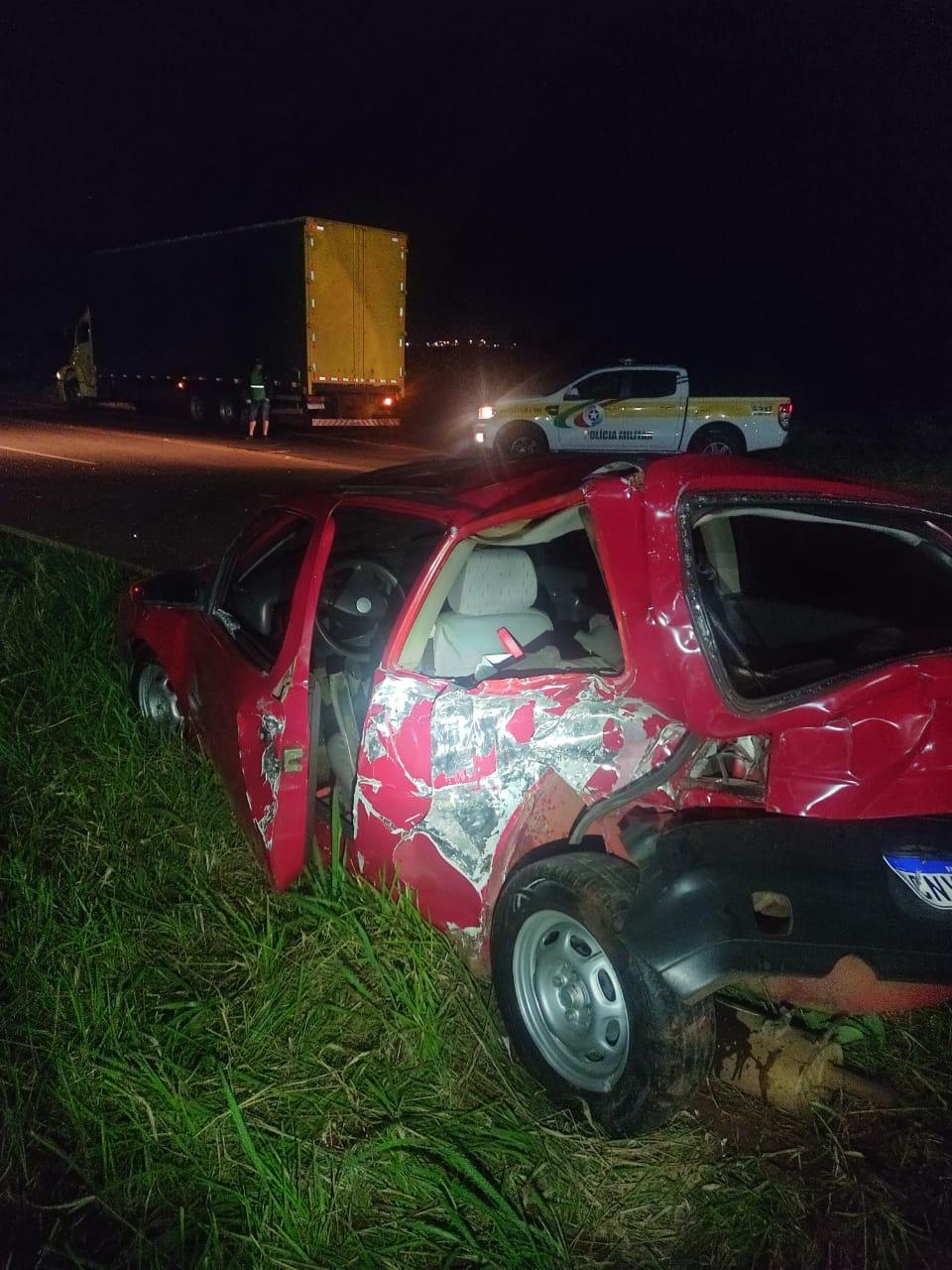 Motorista de carro não é encontrado no local após acidente com caminhão em Xanxerê