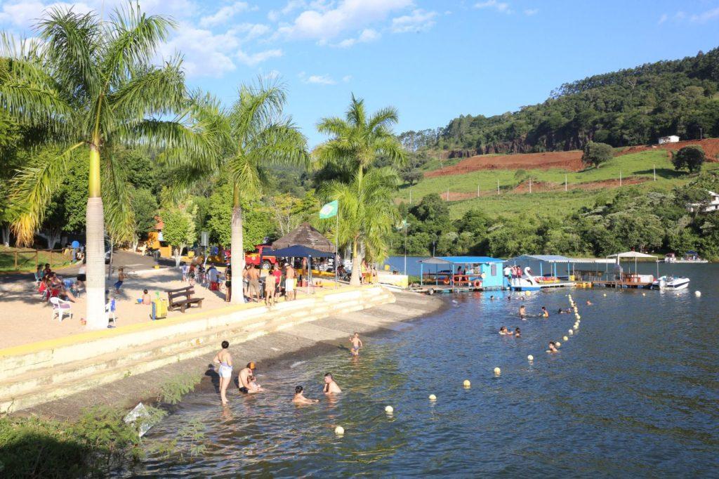 SC é o estado com mais praias concorrendo ao selo Bandeira Azul; Itá está na lista