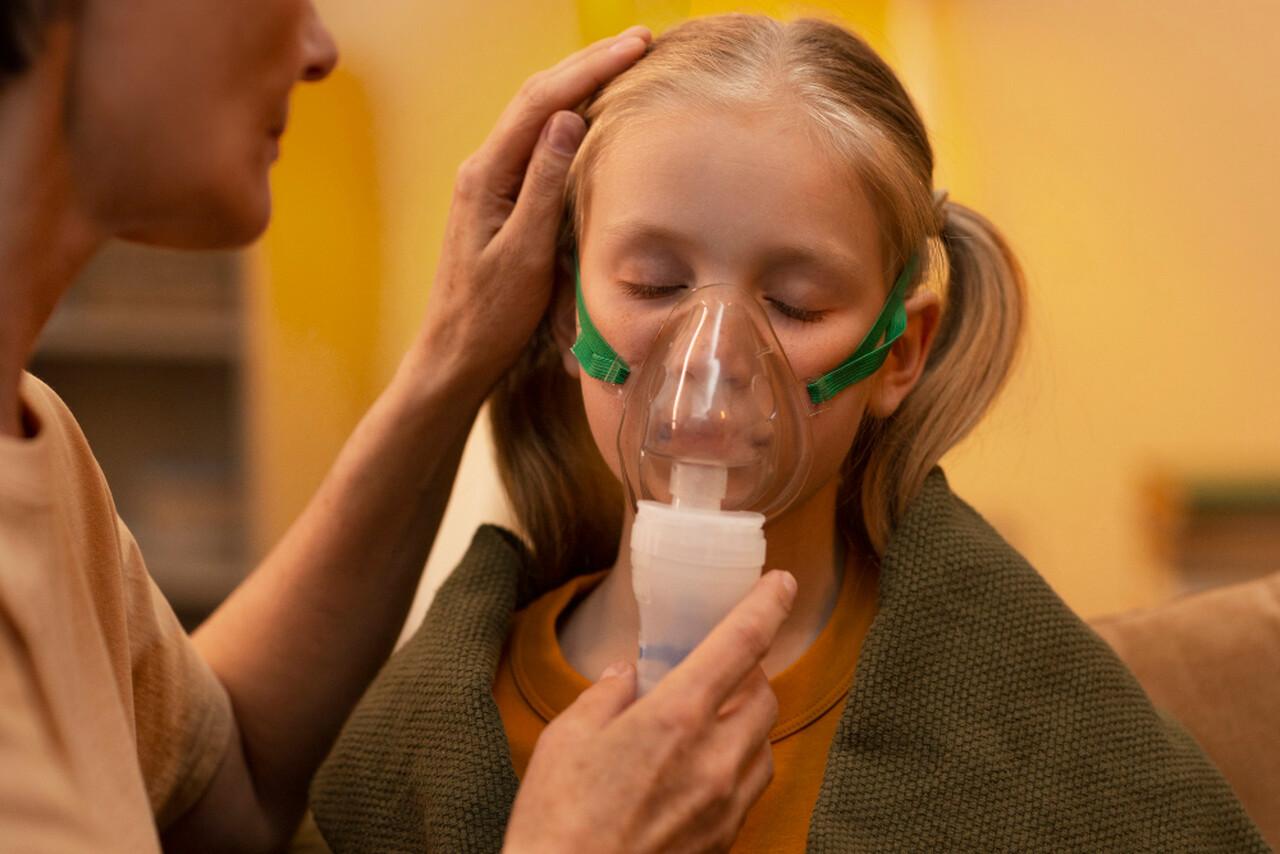 Saiba como prevenir problemas pulmonares em crianças