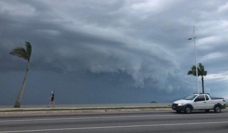 Ventos de 100 km/h: ciclone extratropical deixa Santa Catarina em alerta nos próximos dias