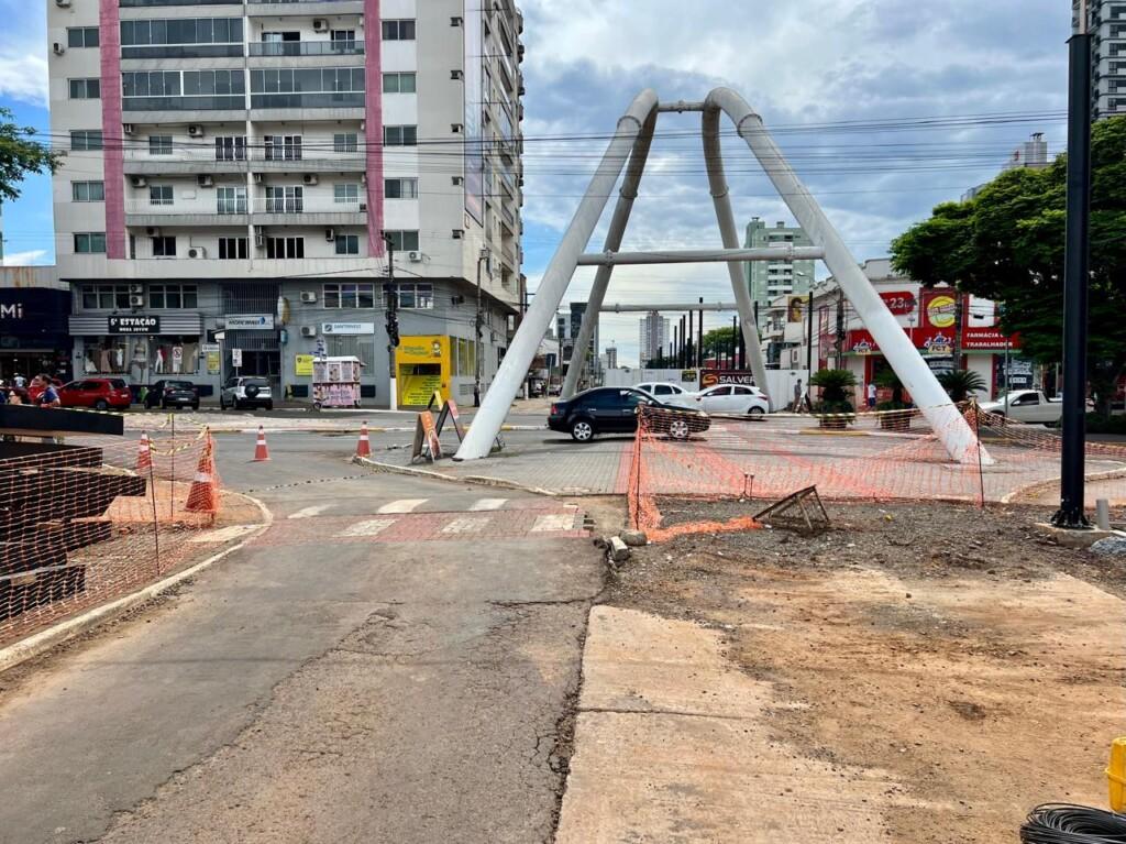 Chapecó: Avenida Getúlio Vargas será fechada no domingo para retirada do arco da Benjamin Constant